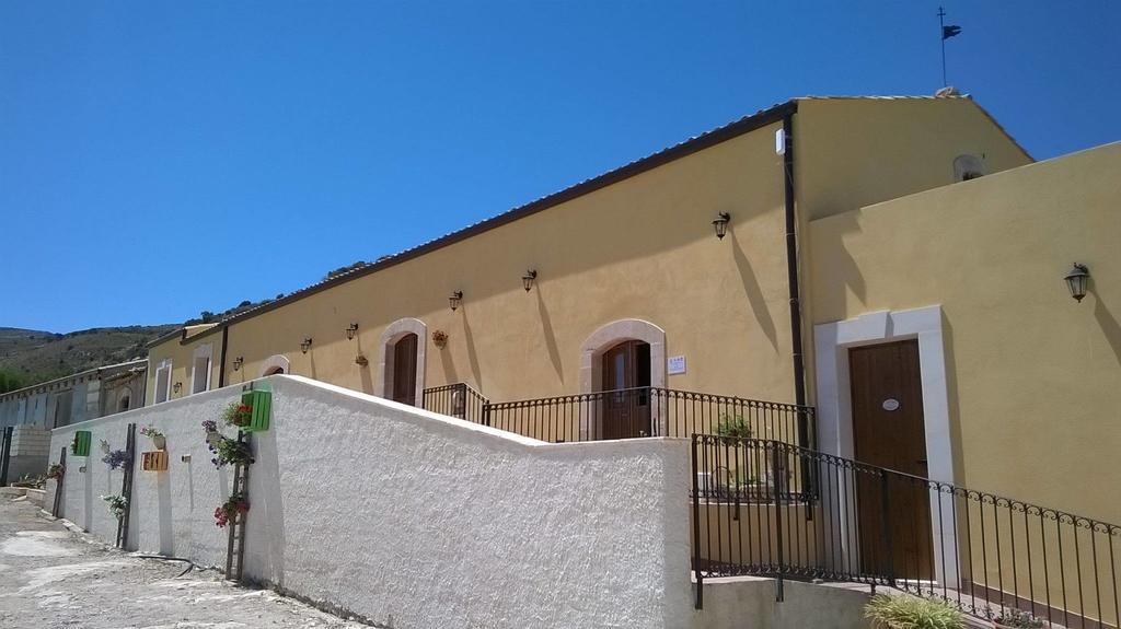 Agriturismo Monte Criscione Avola Luaran gambar