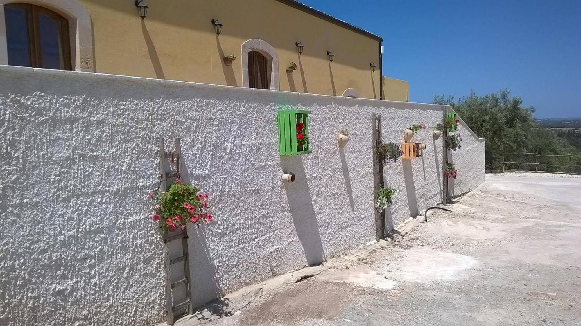 Agriturismo Monte Criscione Avola Luaran gambar