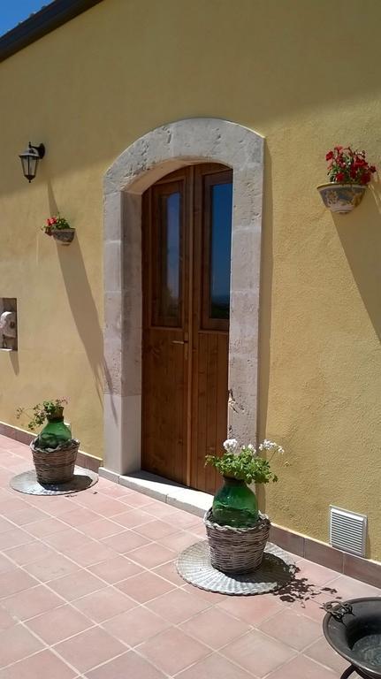Agriturismo Monte Criscione Avola Luaran gambar