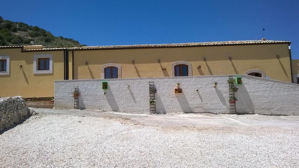 Agriturismo Monte Criscione Avola Luaran gambar
